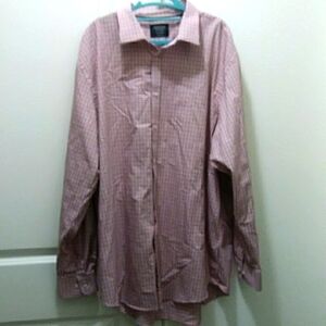 Traditional fit men's long sleeve button down shirt